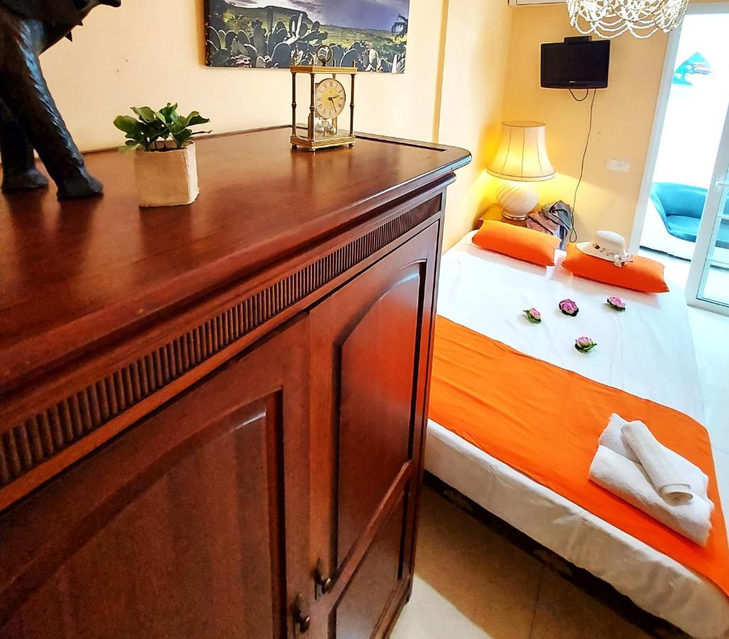 אדחה Adeje House 2 Bedrooms, Wifi Free מראה חיצוני תמונה
